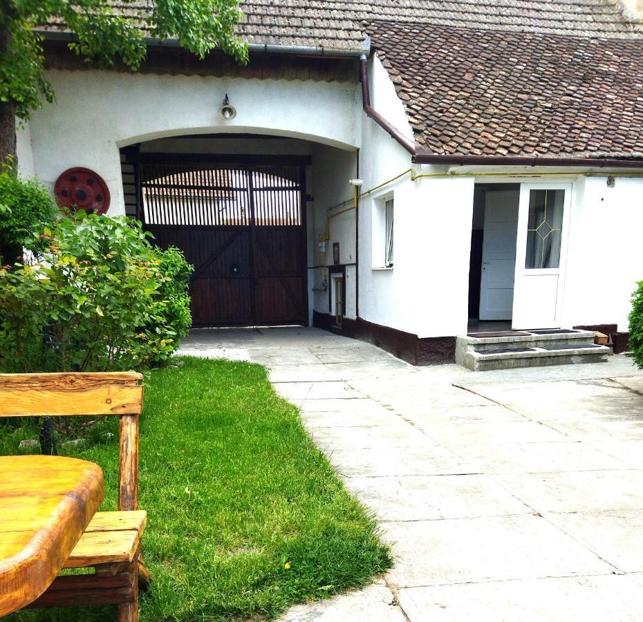 Casa din colțul Cetății Villa Hărman Exterior foto