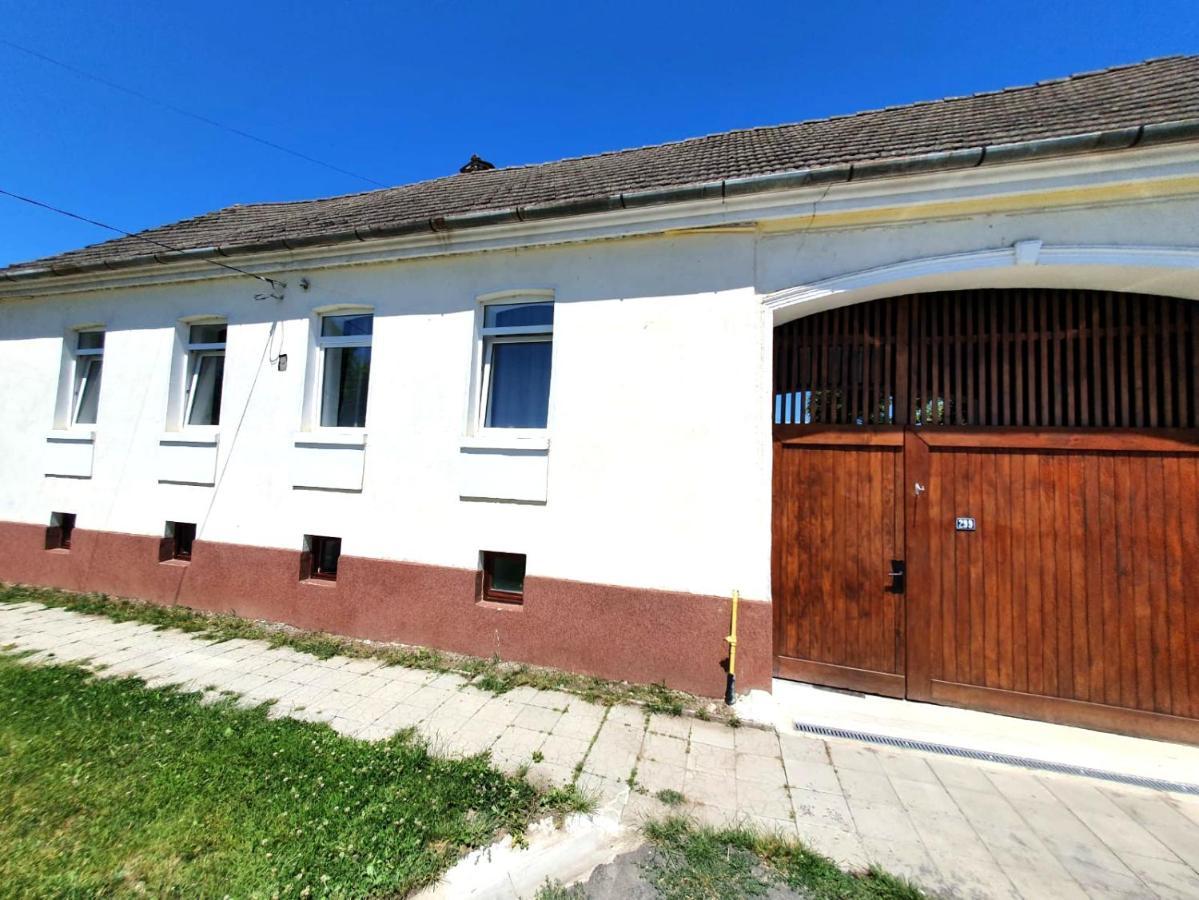 Casa din colțul Cetății Villa Hărman Exterior foto